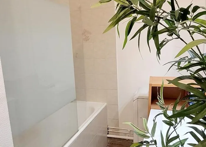 2-room With Balcony Montparnasse * Parigi